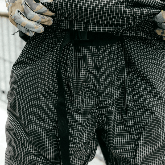 686 Men's Ghost 2.5L Pant 2025 Black Grid Colourblock - Comor - Go Play Outside