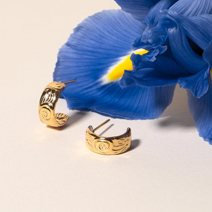 Bloom Huggie Hoops