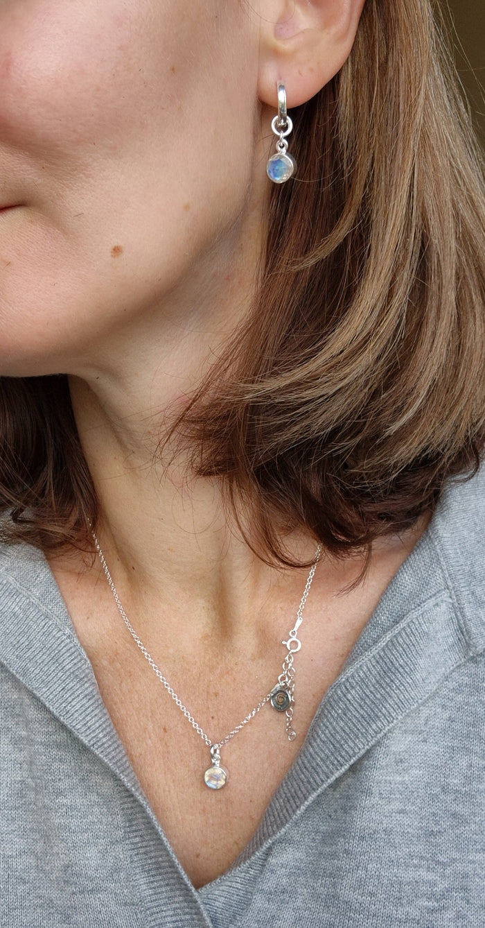Delicate Moonstone AAA grade Round Silver 925 Pendant with Chain "Intuition"