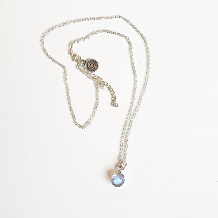 Delicate Moonstone AAA grade Round Silver 925 Pendant with Chain "Intuition"