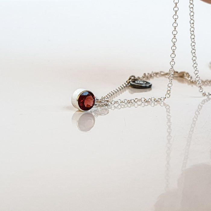 Elegant Red Garnet Silver 925 Necklace Pendant "Vitality"