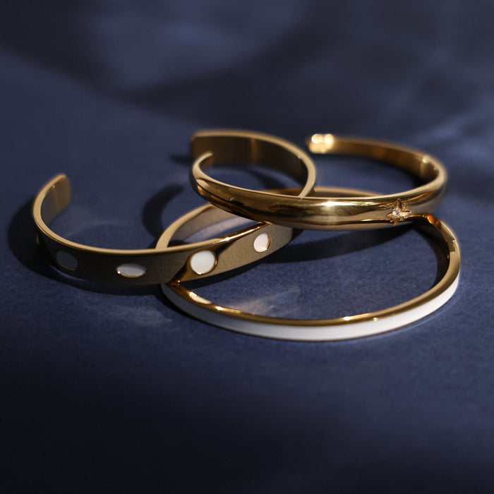 Halo Gold Bangle