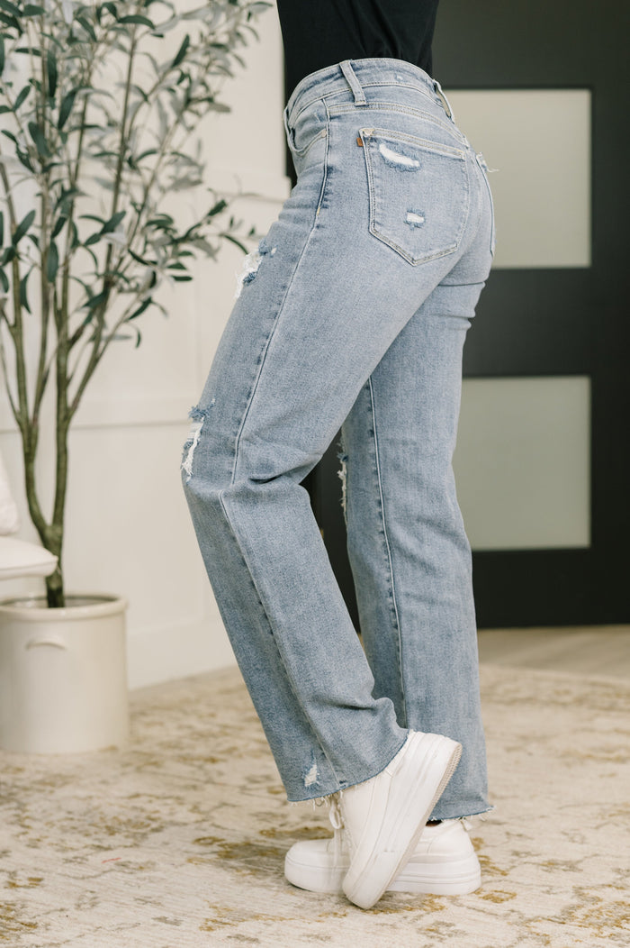 Jade Mid Rise 90's Straight