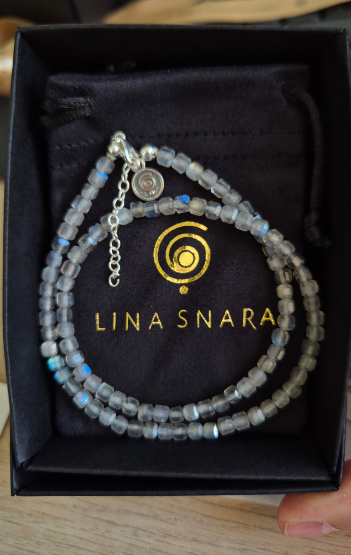 Labradorite A+ Cube Beads Silver Necklace "The Guardian" - Petit Secret