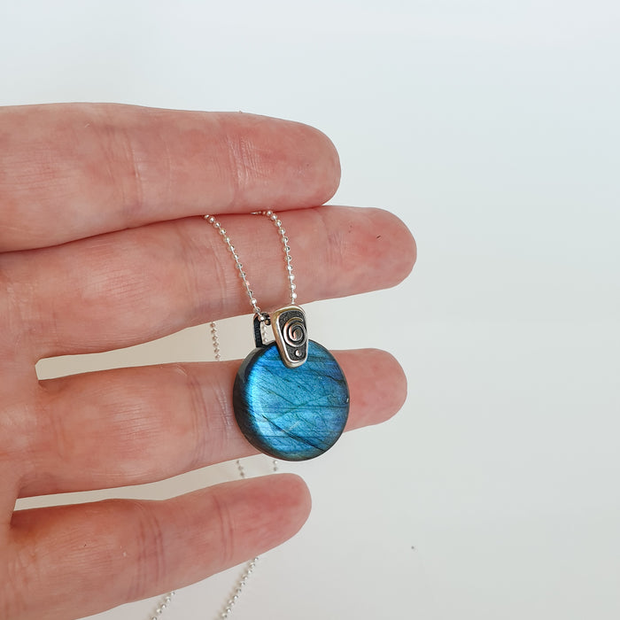 Labradorite AA Grade Silver 925 Pendant "The Guardian"