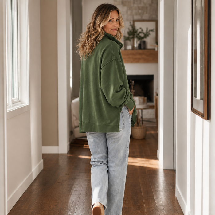 Lunecasa – Raw-Edge Split-Cuff Oversized Pullover