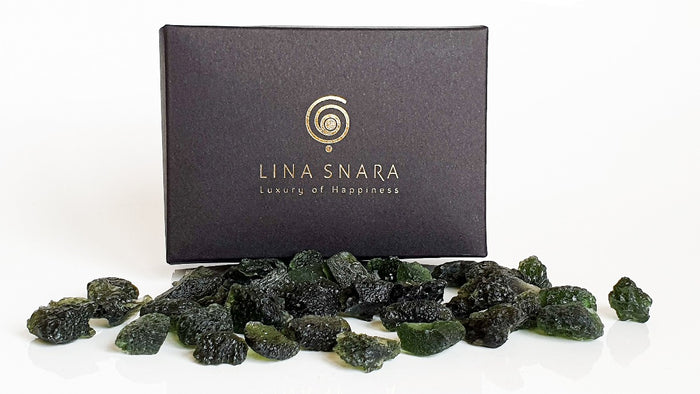 moldavite pendant, moldavite stone, moldavite jewellery, moldavitas, natūralus tikras moldavitas, moldavito papuošalai