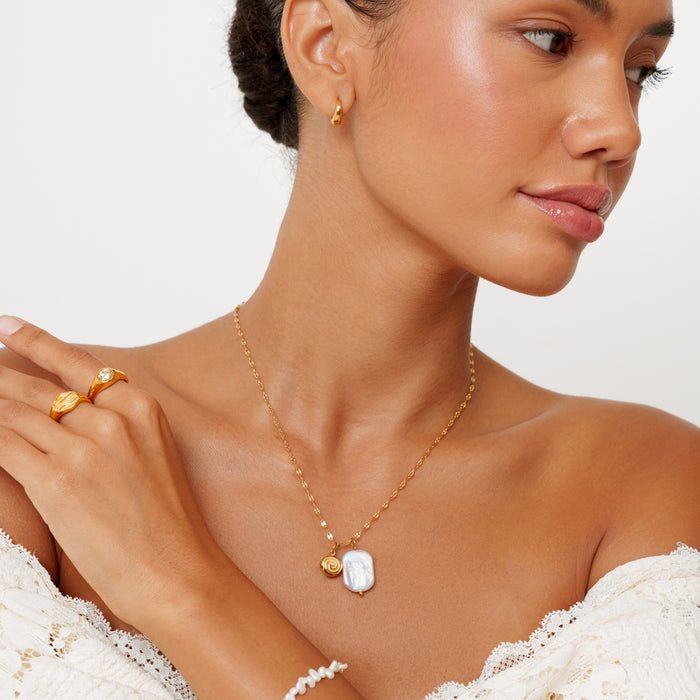 Gold Cove Necklace