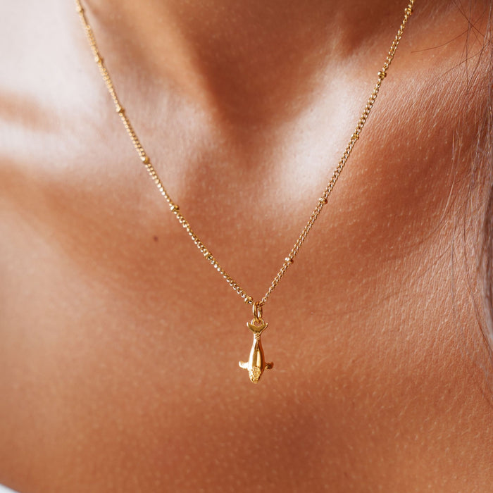Whale necklace